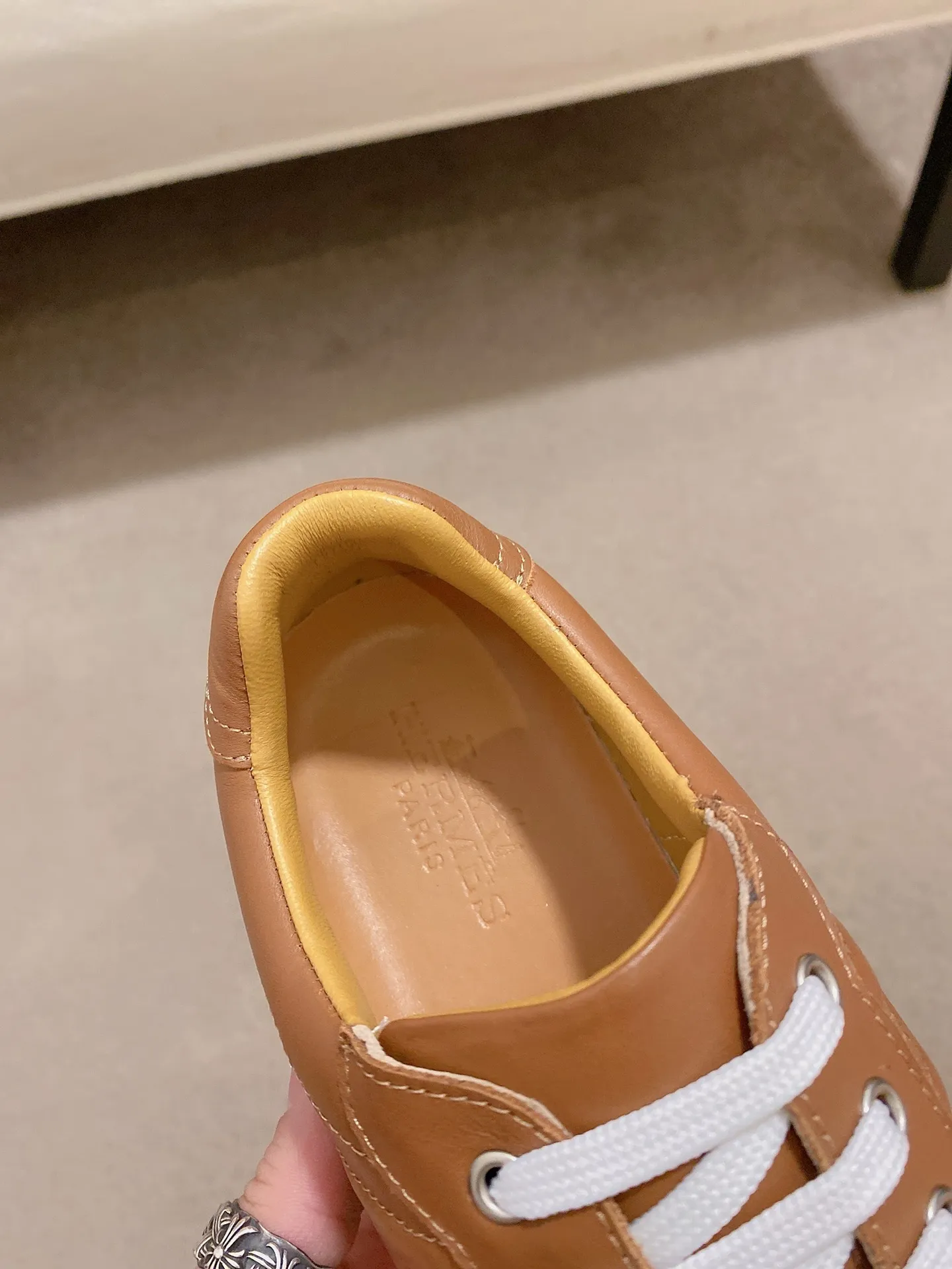 Ex-factory price: 500💰《HERMES》【Classic original single version】Hermès; top 🔝purchasing agent🔍🔍men's latest 🇺🇸sold simultaneously, original imported from Italy ▲▲first-layer cowhide ▲▲ (high-end, nobility and class) ) Exquisite workmanship (Italian 🇮🇹 imported water-dyed 🐂 cowhide lining) sole: original sole provided by the original factory, ⚠️exclusive double-layer activity·TPR·rubber·combined molded outsole; super comfortable·wear-resistant·non-slip·environmental protection The real thing is more beautiful when photographed in kind (high quality, following orders), you can come in and out at will * Number of yards: 38·39·40·41·42·43·44# (can be customized 45.)